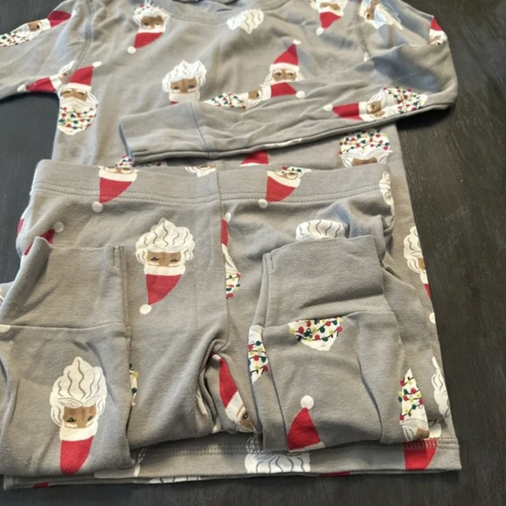 Old‎ Navy PJS Pajama Set Christmas BLK Santa Size 6 Small Holiday